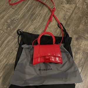 Hourglass mini top handle bag